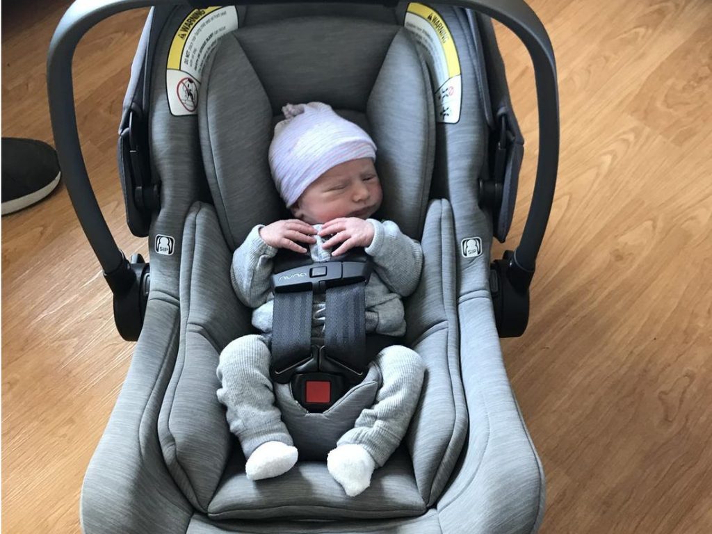 How To Select A Premium Car Seat For Your Baby? - Techicy