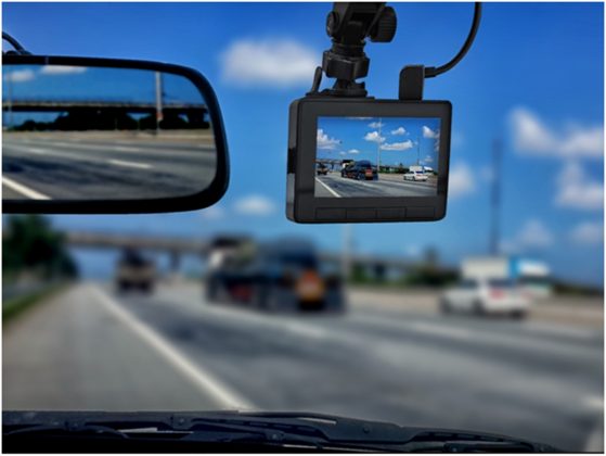 The Pros and Cons of Using Dashcams - Techicy